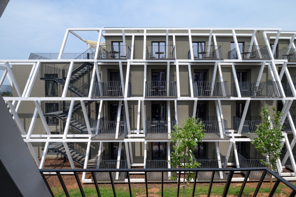 hotel maestoso by enota