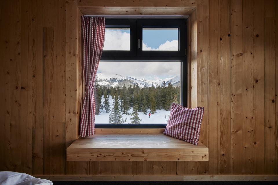 Youthhostel Gerlos by lechner lechner architects