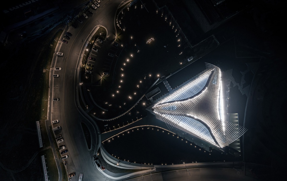 Illumination Design of Guiyang International Fashion Publishing Center China by Purilighting
