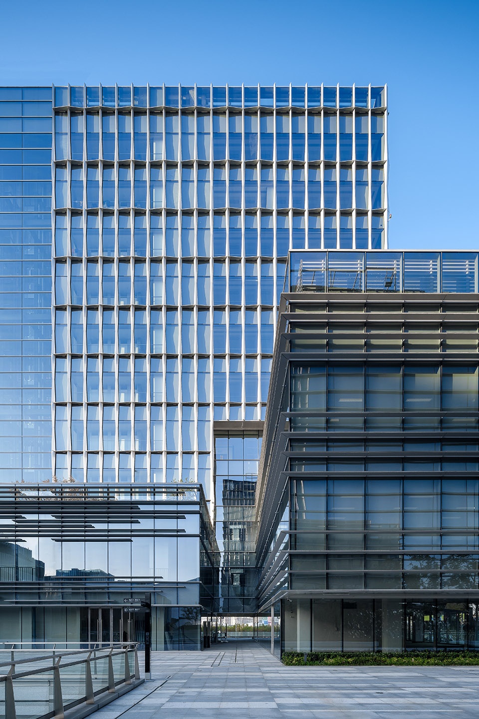 Shanghai Mangoohub China by Benoy