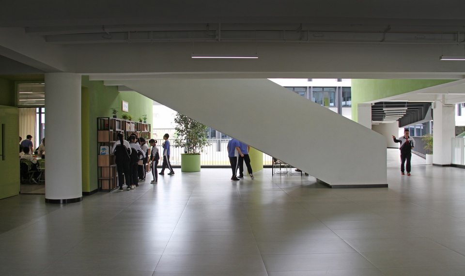 shenzhen longhua xingzhi middle school by zhubo aao