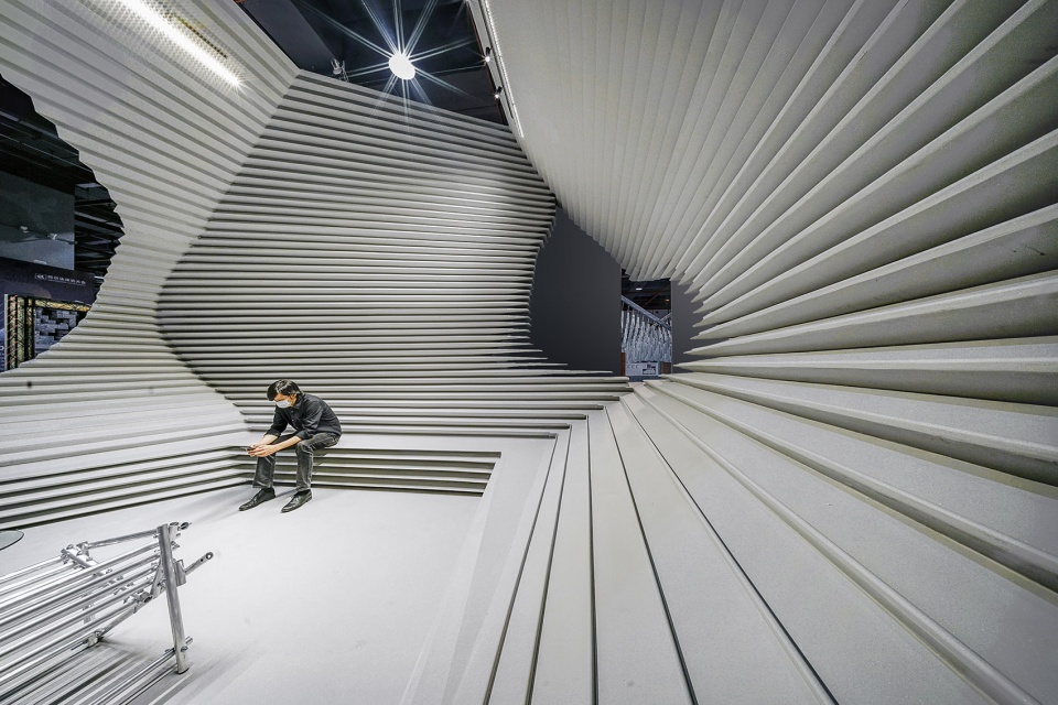 Duo purposed Exhibition Pavilion by Atelier Alter Architects