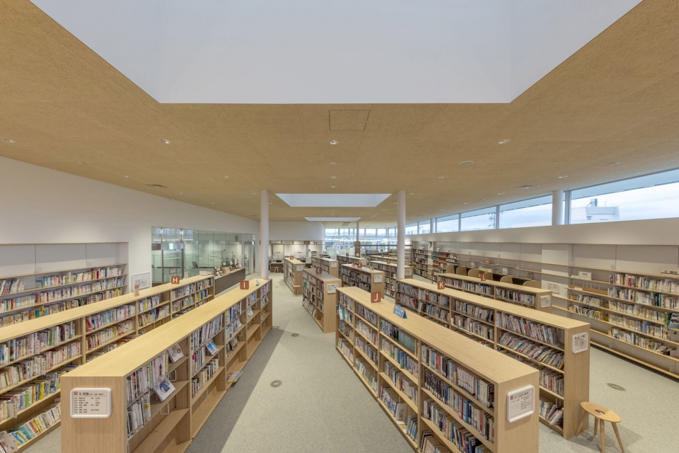 Kozakai Kifukan Community Center by Yasuyuki ITO C A Coelacanth and Associates