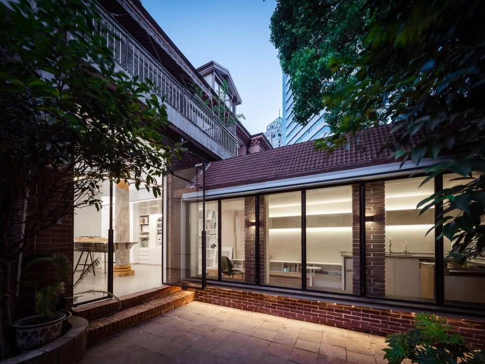 workshopXZ Shanghai Office China by workshopXZ