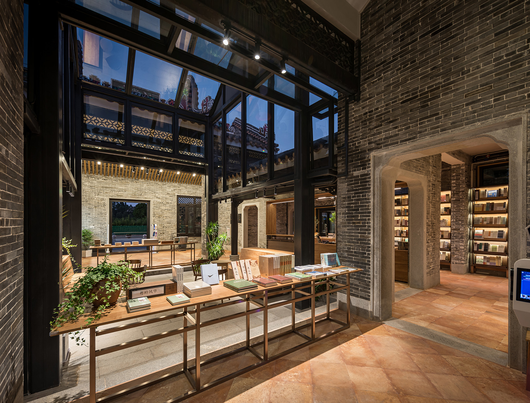 Yizhui Bookstore, China by Turtlehill Architecture and Design 谷德设计网