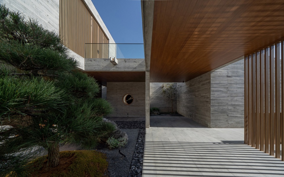 private residential space in the flowing garden china by more than arch studio