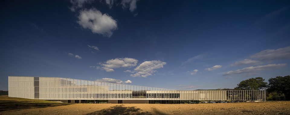 Furla Headquarters Progetto Italia by GEZA Architettura