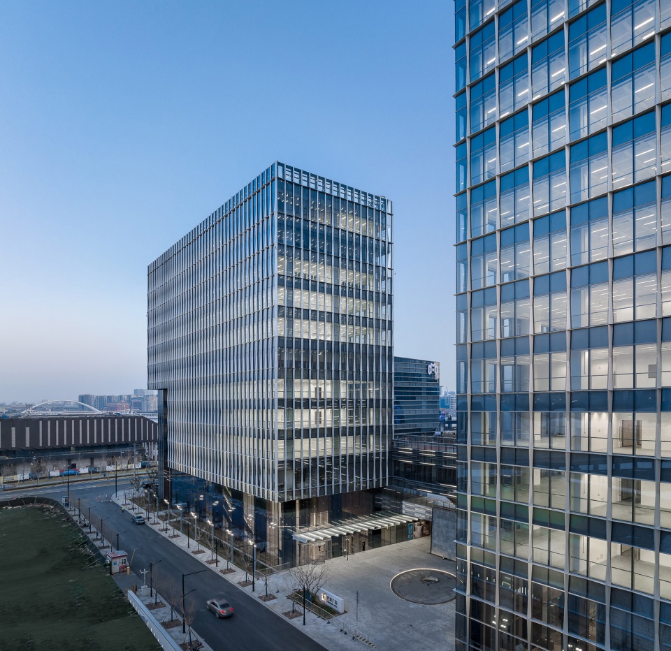 Shanghai Mangoohub China by Benoy