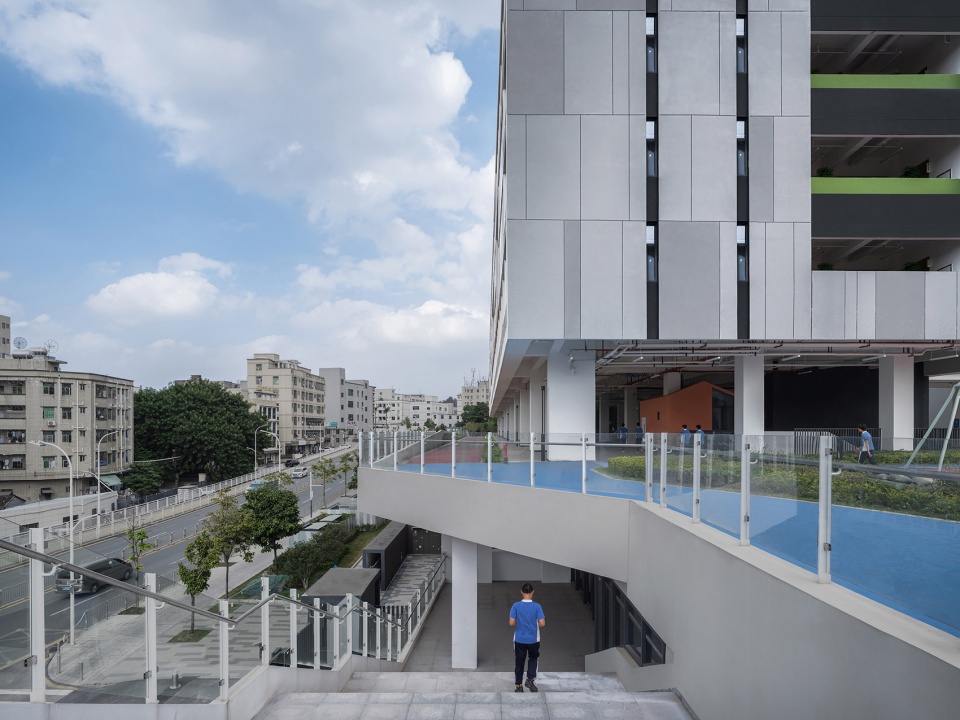 shenzhen longhua xingzhi middle school by zhubo aao