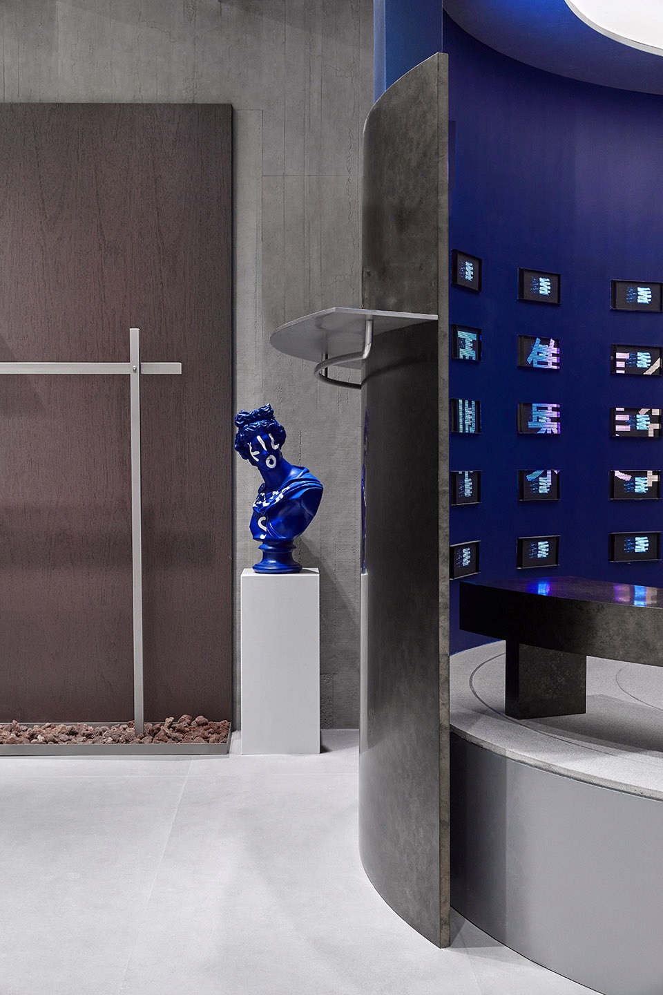KM COOL SPACE Flagship Store by Super Normal Design
