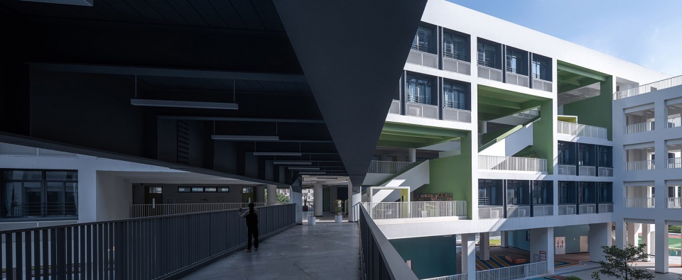 shenzhen longhua xingzhi middle school by zhubo aao