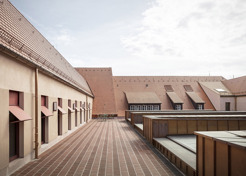 HOUSE OF COMMERCE by Behles Jochimsen