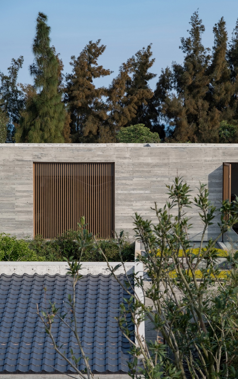 private residential space in the flowing garden china by more than arch studio