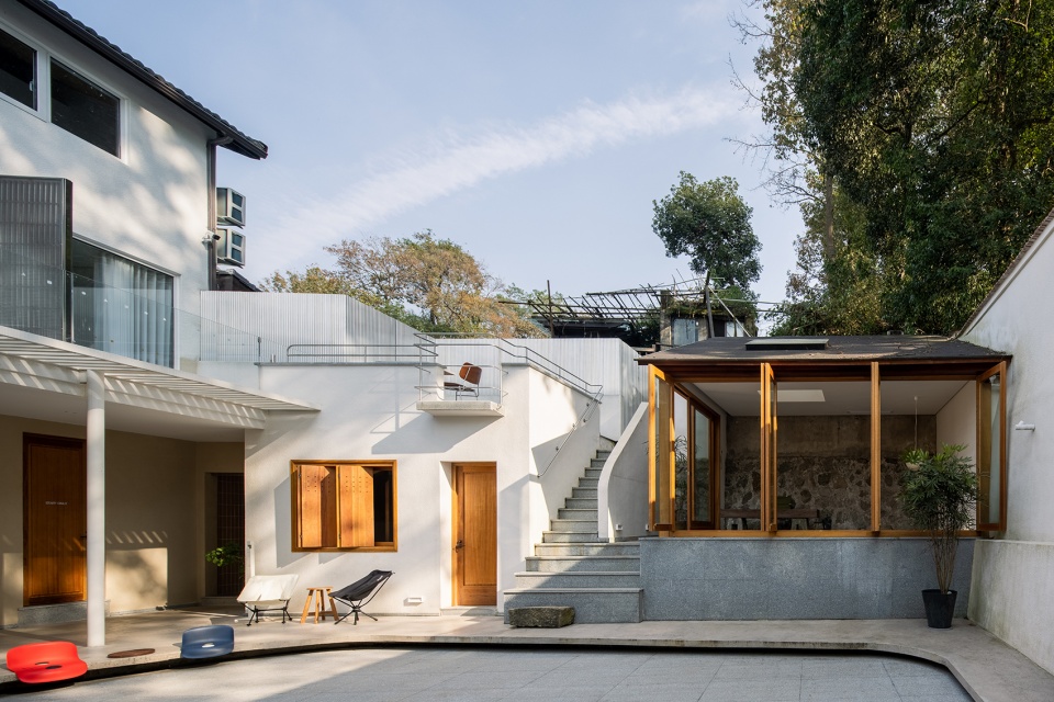 house china by qpdro