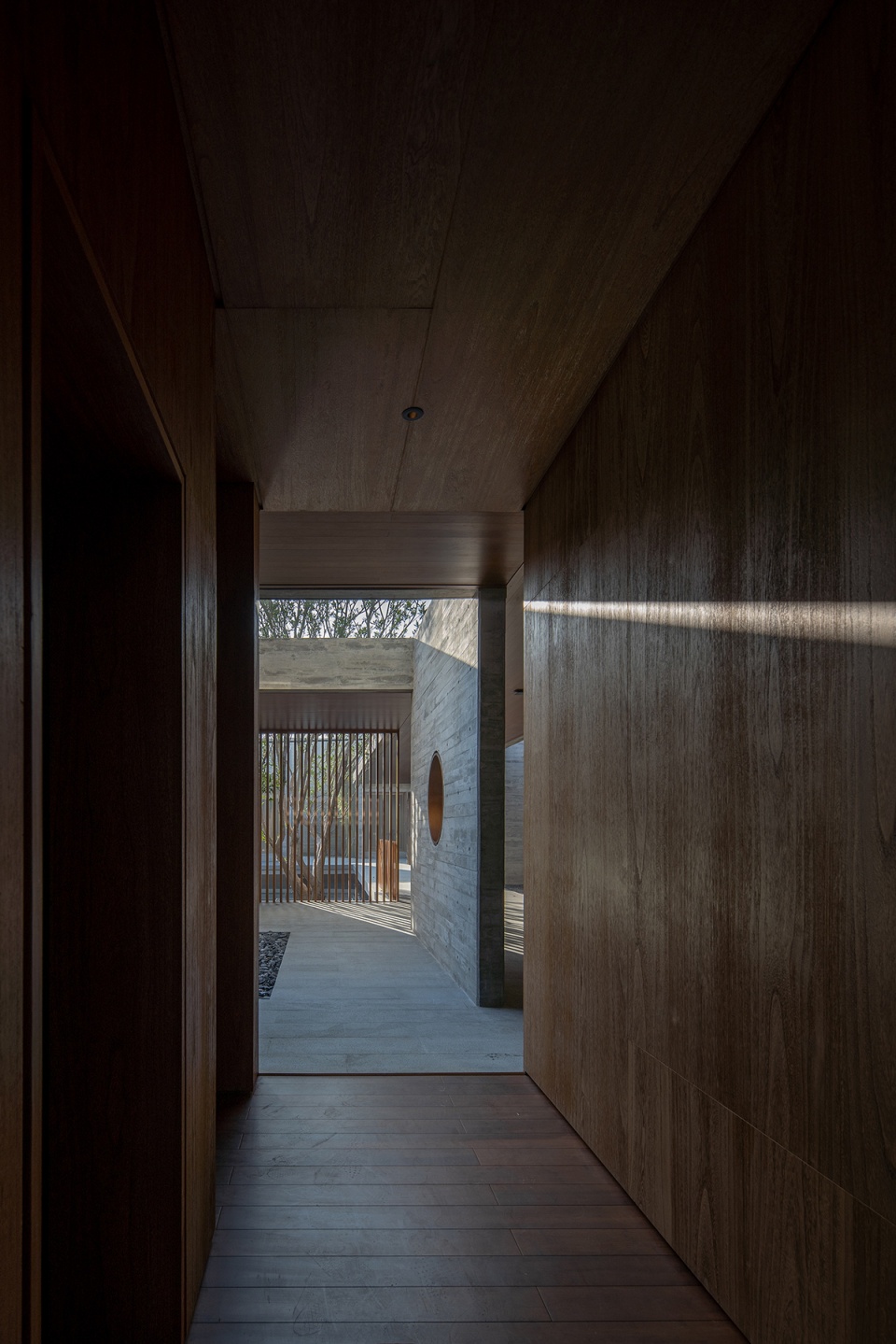 private residential space in the flowing garden china by more than arch studio