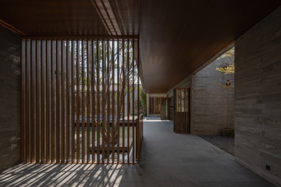 private residential space in the flowing garden china by more than arch studio
