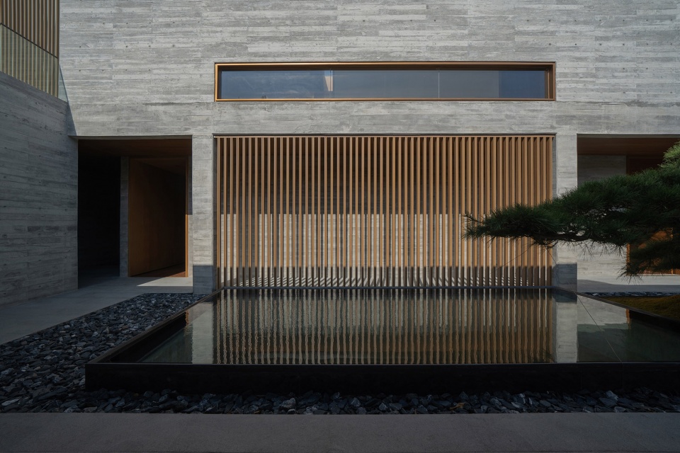 private residential space in the flowing garden china by more than arch studio