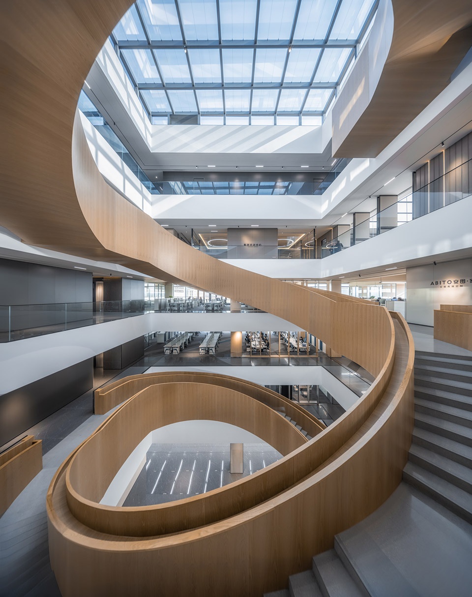 Promenade Workplace of Kano Headquarters LYCS Architecture