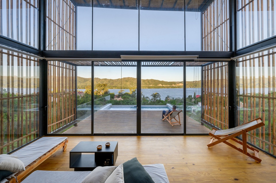 siquiman lodge by pablo senmartin architects