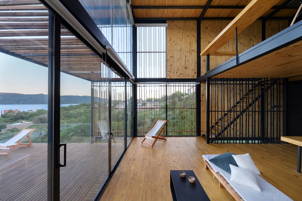 siquiman lodge by pablo senmartin architects