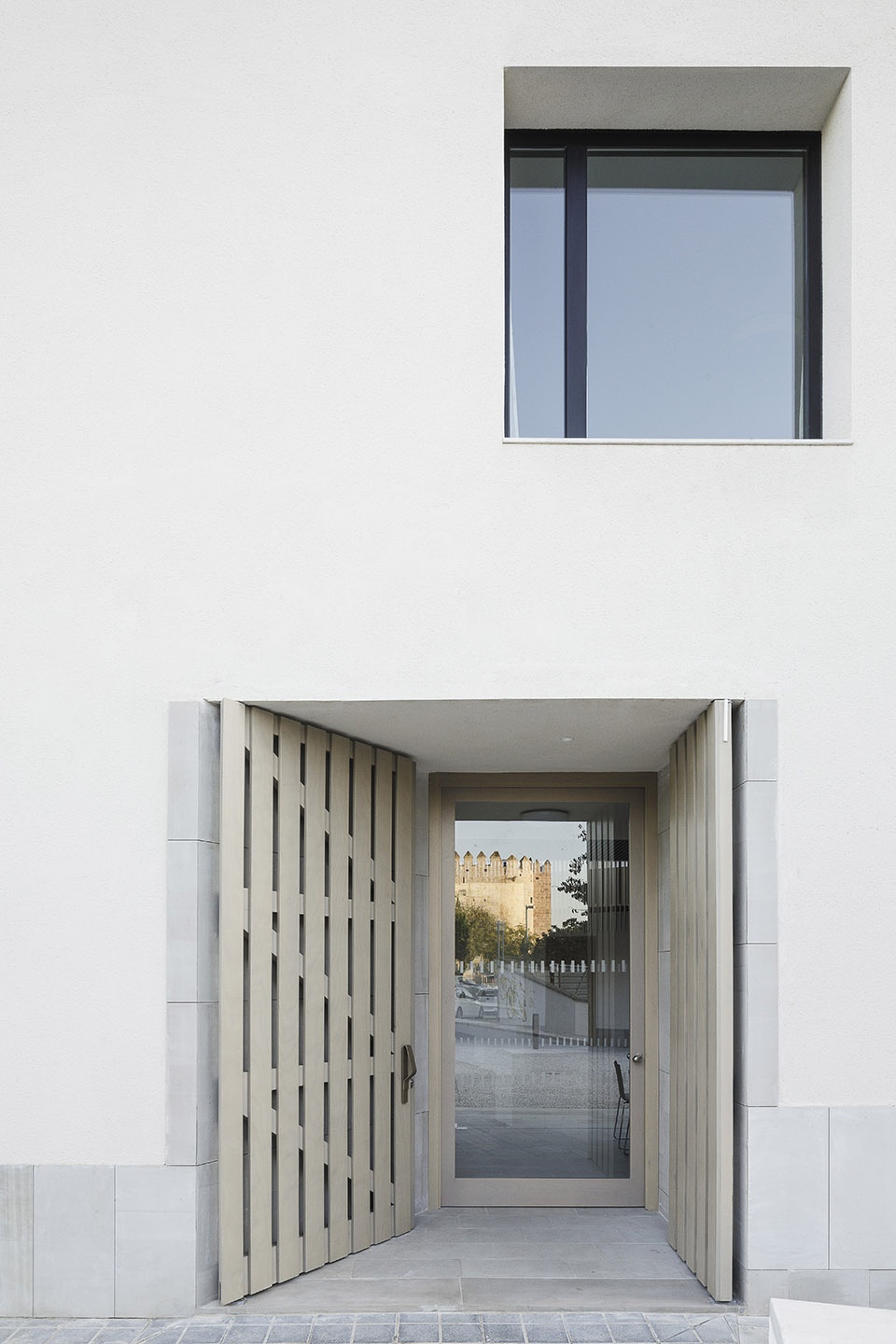 Residential building in Campo de la Verdad Laguillo Arquitectos Cayuela Marques Arquitectos