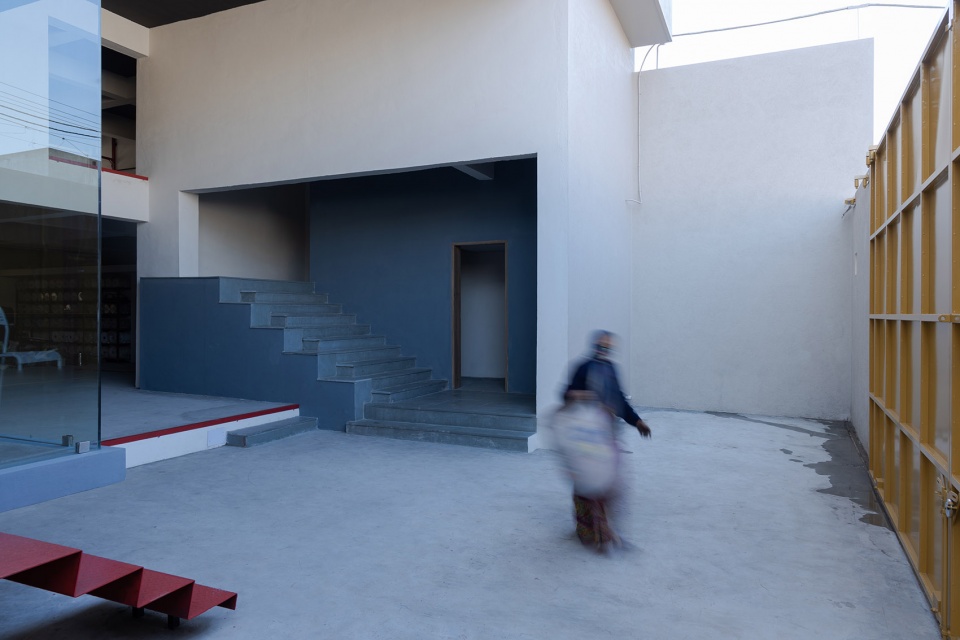 industrial facility for unique engineers india by dhulia architecture design studio