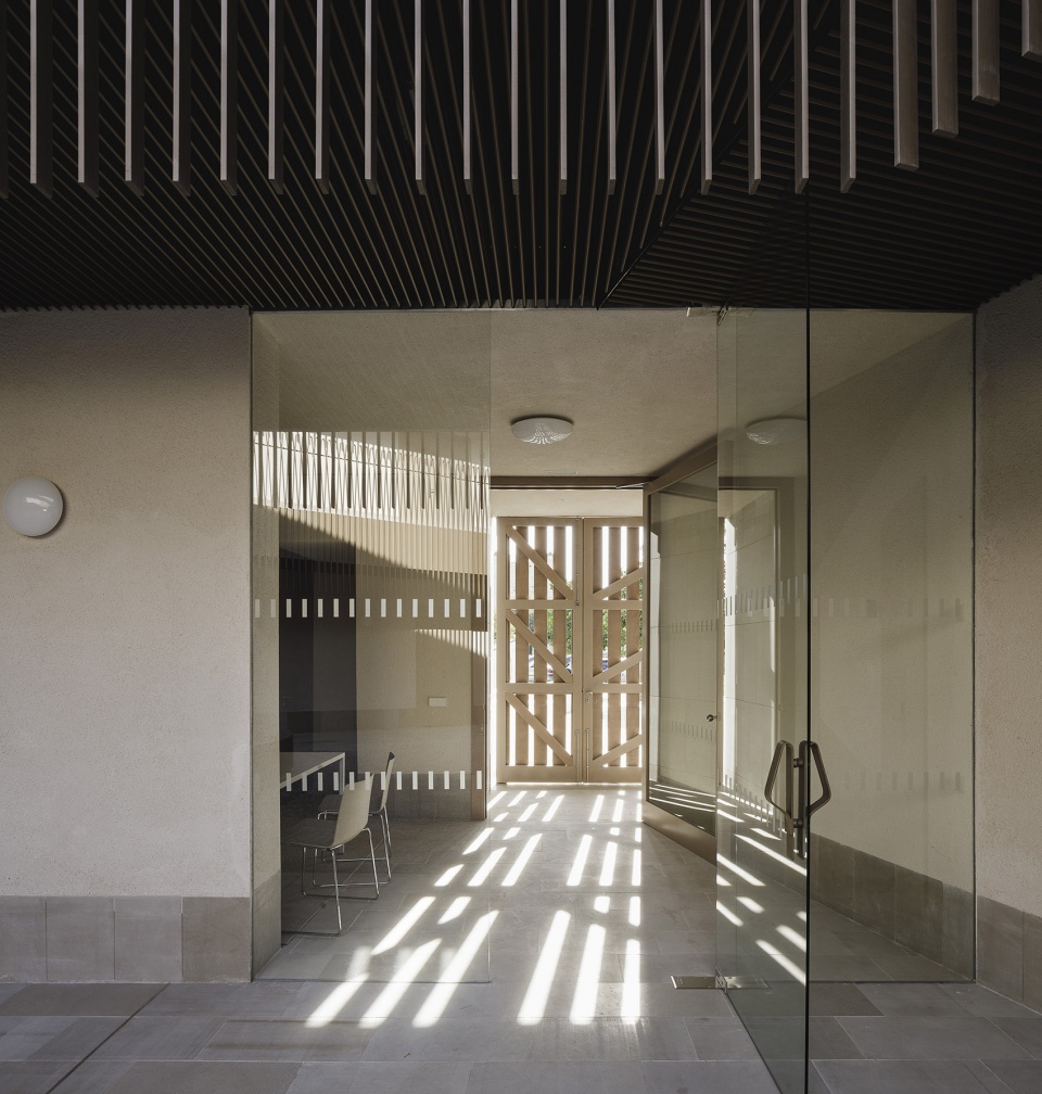 Residential building in Campo de la Verdad Laguillo Arquitectos Cayuela Marques Arquitectos