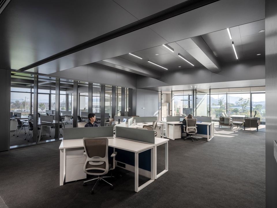 Promenade Workplace of Kano Headquarters LYCS Architecture