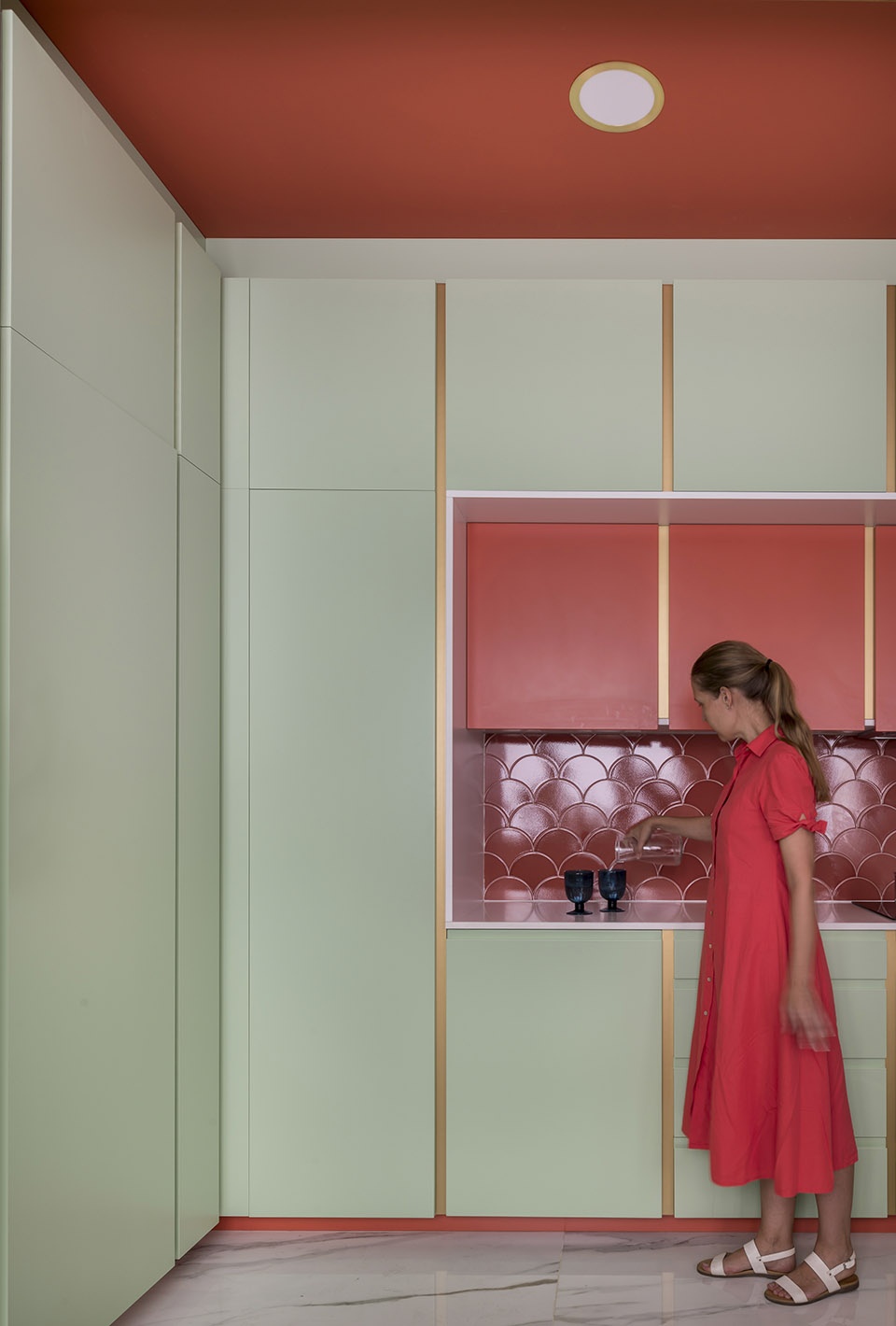 house in a haberdashery spain by ooiio architecture