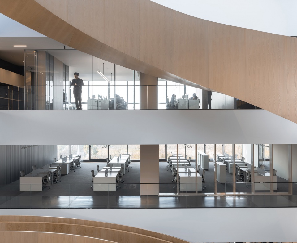 Promenade Workplace of Kano Headquarters LYCS Architecture