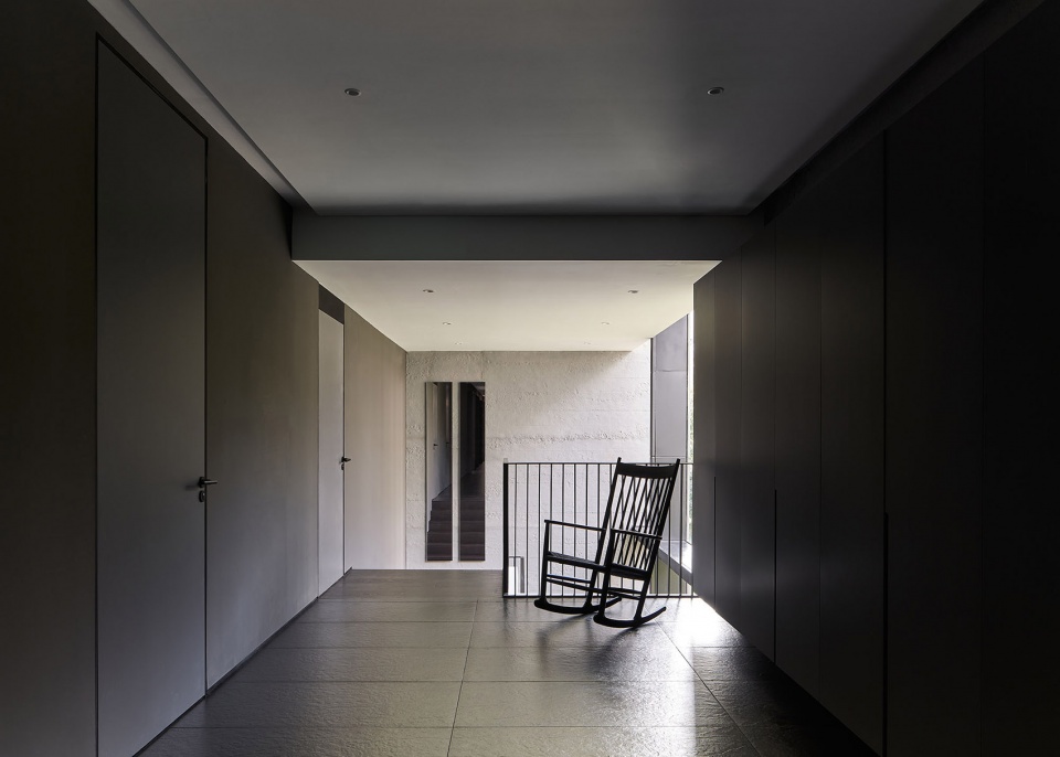 The New Office of One House Design
