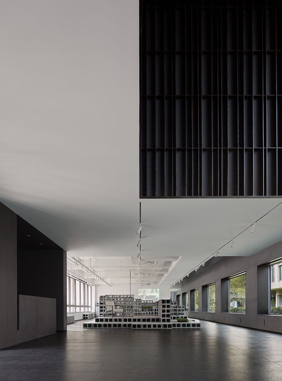 The New Office of One House Design