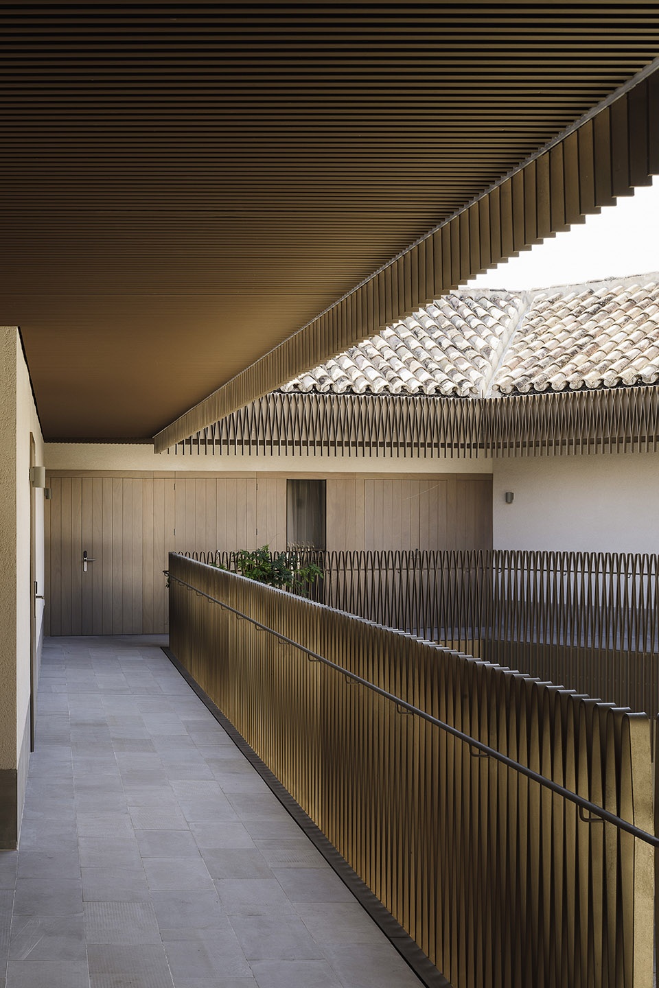 Residential building in Campo de la Verdad Laguillo Arquitectos Cayuela Marques Arquitectos