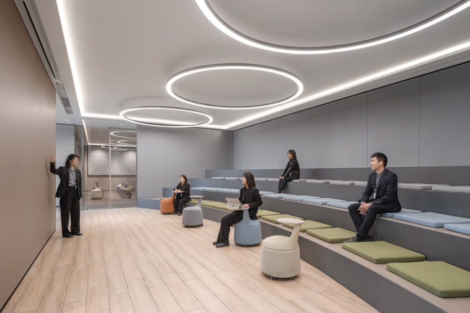 Promenade Workplace of Kano Headquarters LYCS Architecture