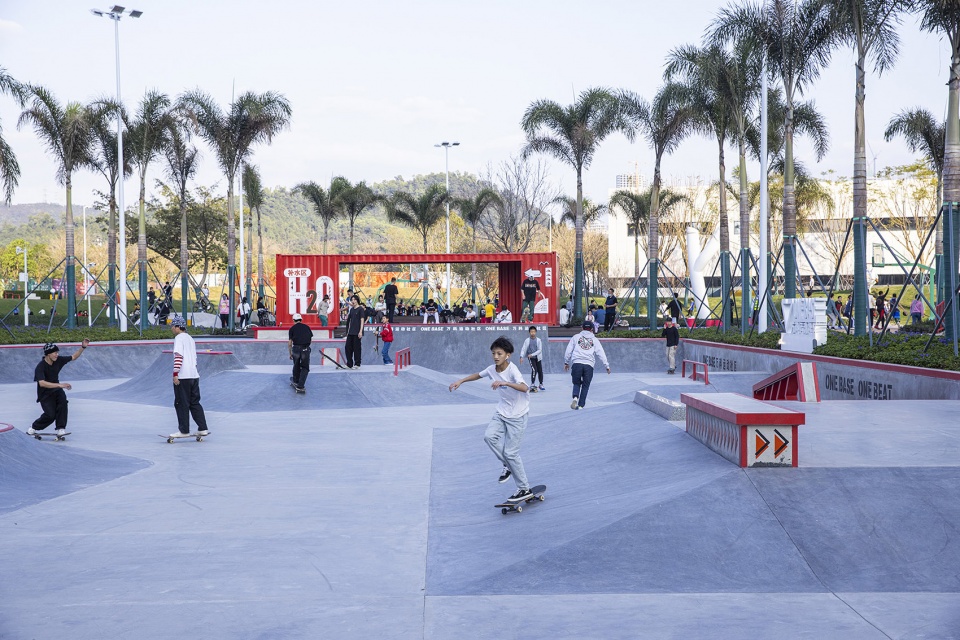 Wanchuanyunhui OneBase Vanke Sports Community Box Studio