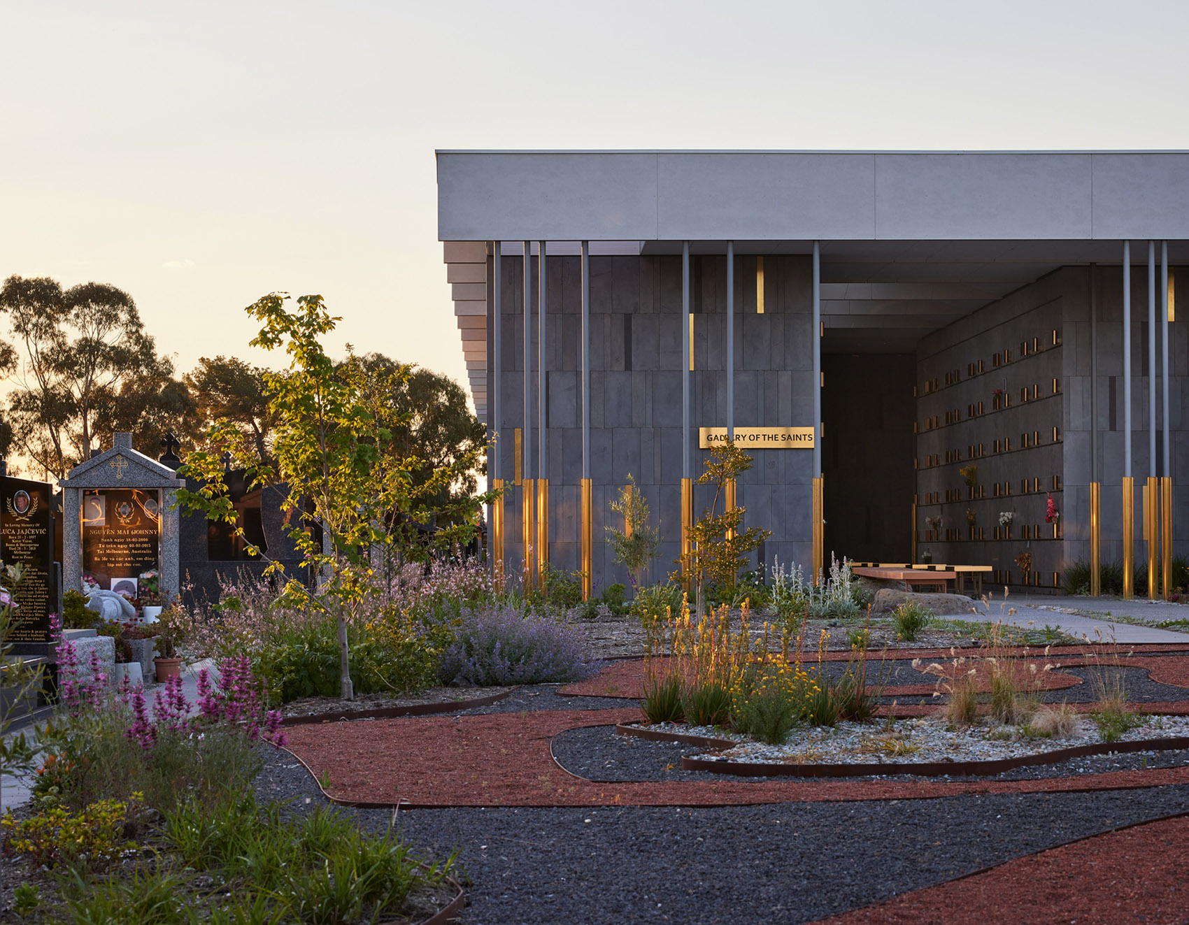 gallery-of-the-saints-mausoleum-extension-australia-by-bent