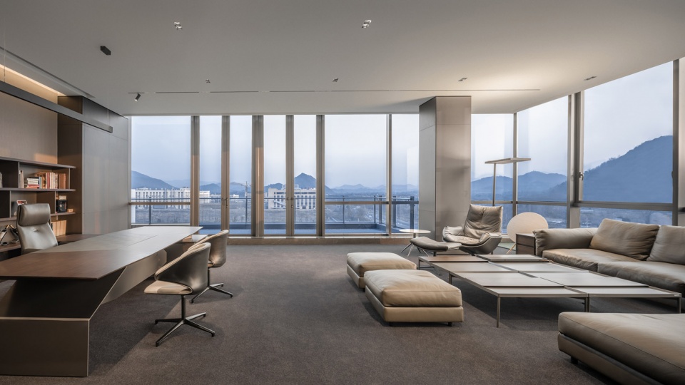 Promenade Workplace of Kano Headquarters LYCS Architecture