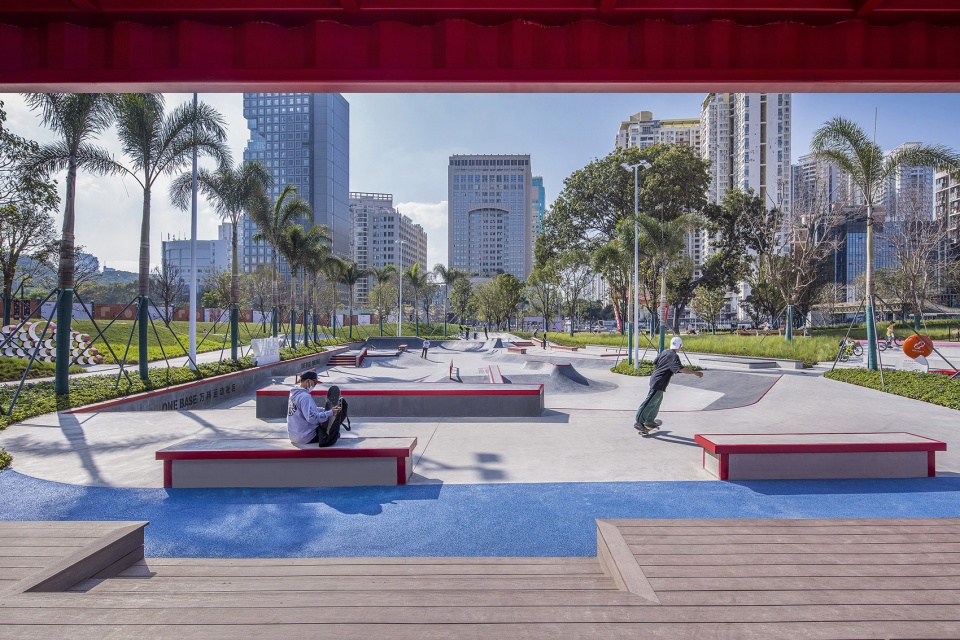 Wanchuanyunhui OneBase Vanke Sports Community Box Studio