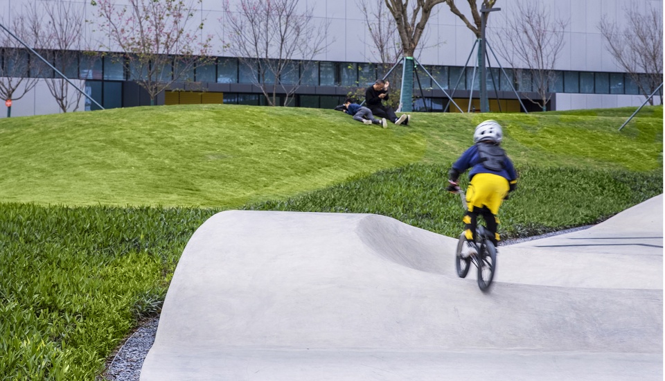 Wanchuanyunhui OneBase Vanke Sports Community Box Studio