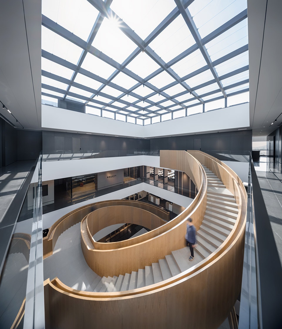 Promenade Workplace of Kano Headquarters LYCS Architecture