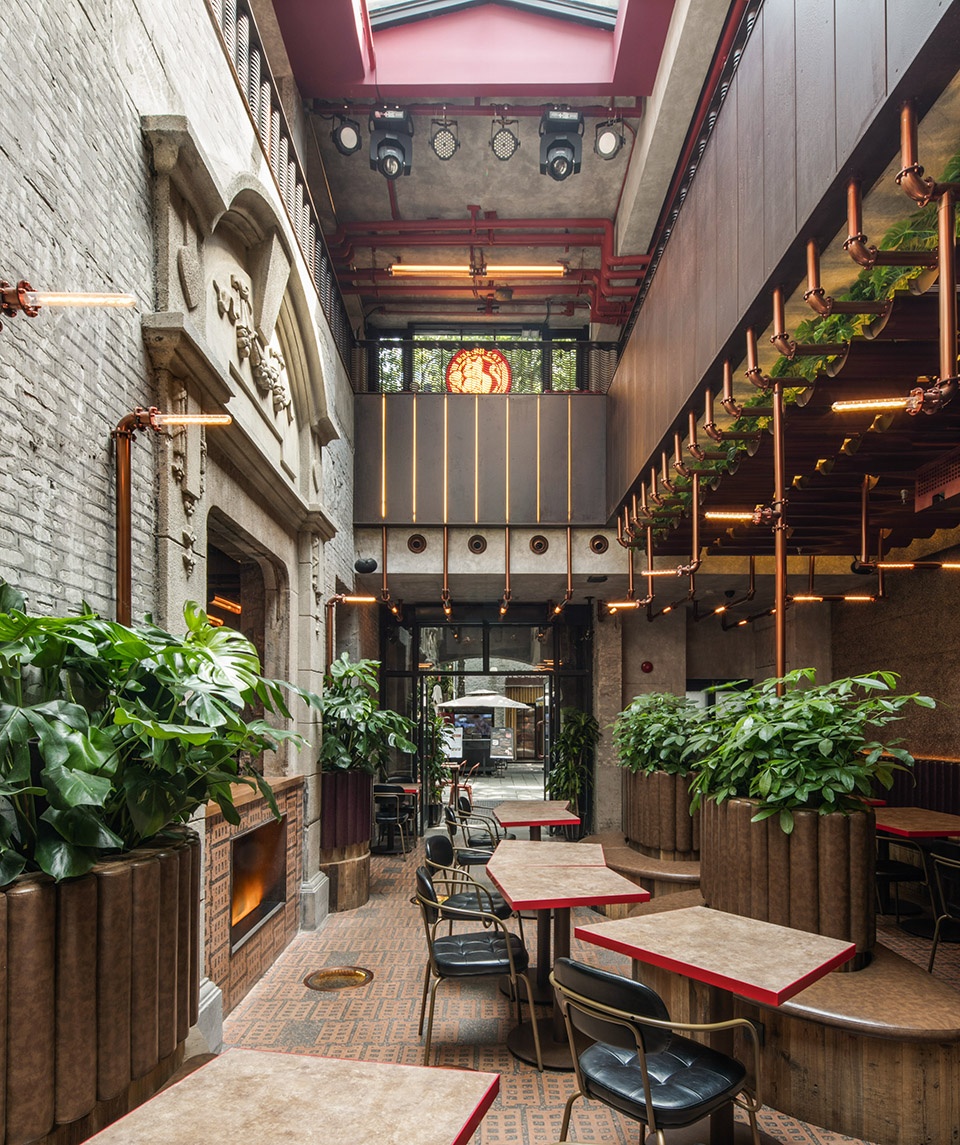 boxing cat brewery xintiandi flagship shanghai by dongqi design