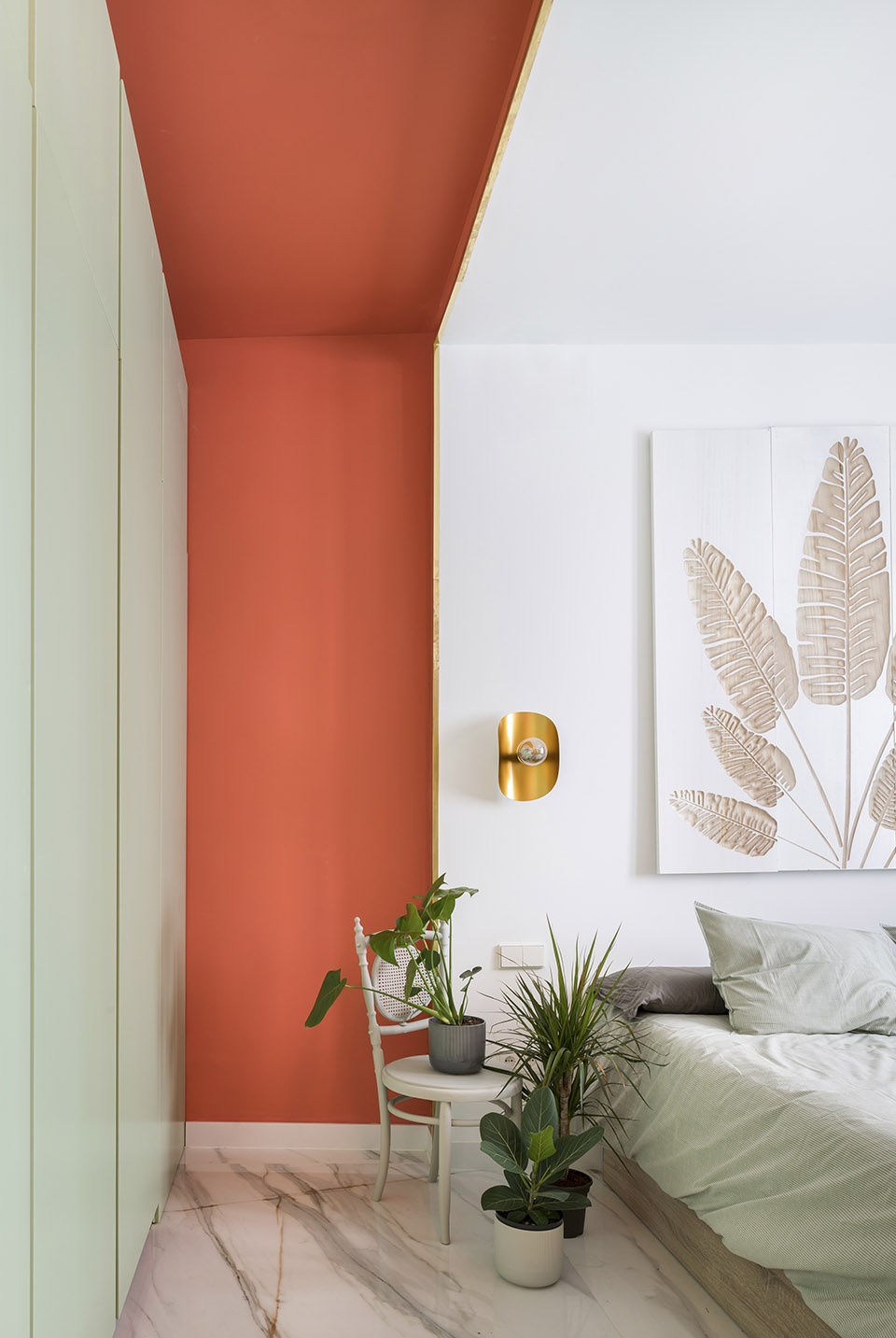 house in a haberdashery spain by ooiio architecture