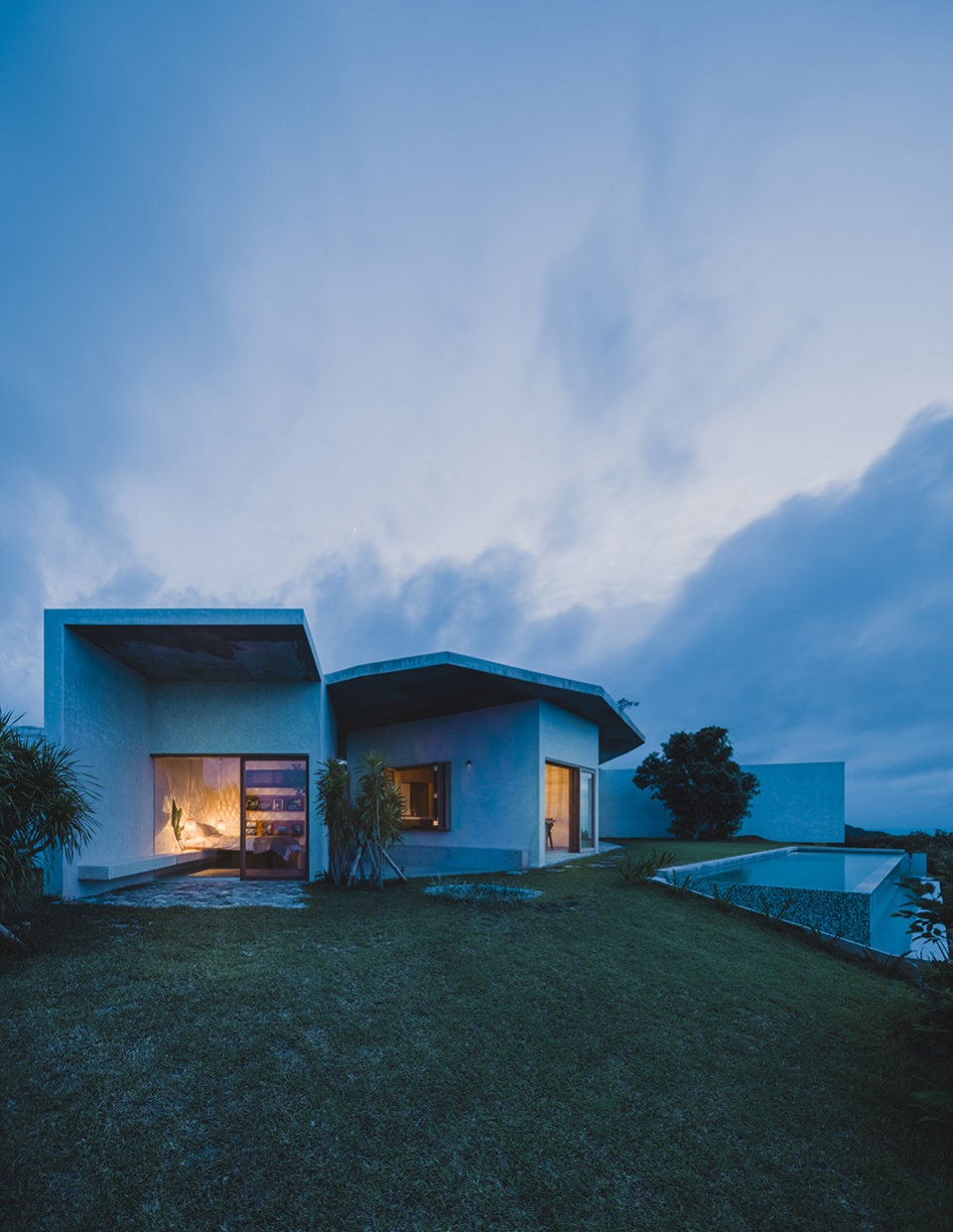house in nakijin by studio cochi architects
