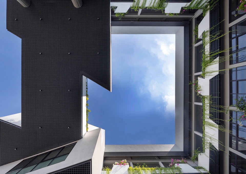 VIASM by 1 1 2 Architects