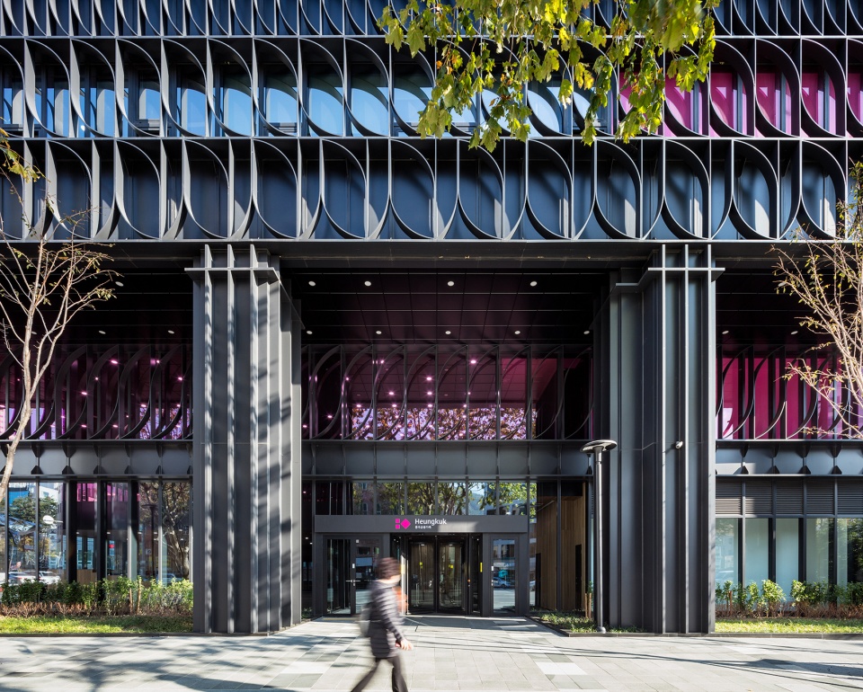 heungkuk tower busan south korea by mecanoo