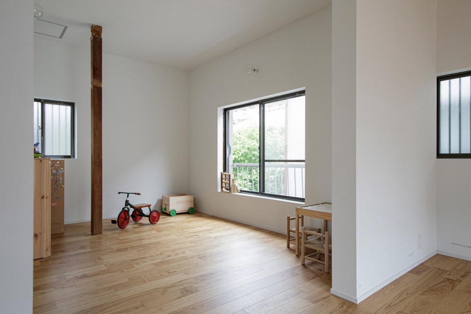 Nishigahara House by ROOVICE