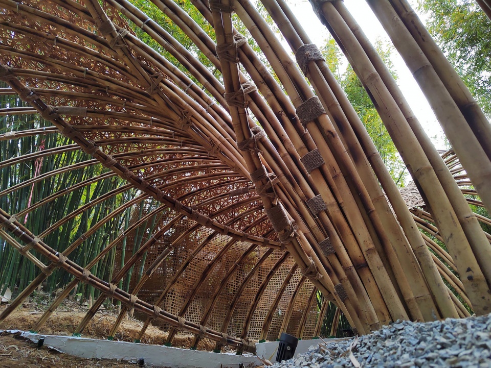 Surging Post station in the bamboo forest by Shenzhen Beryl Environmental Art Design Engineering Co Ltd