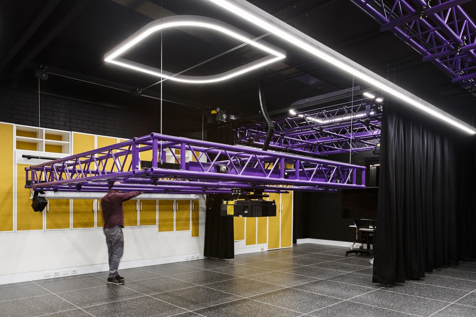 it research facility monash university by ds architects