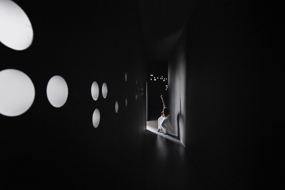 Cloud Art Museum HLD Art Design