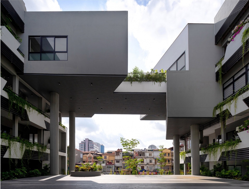 VIASM by 1 1 2 Architects